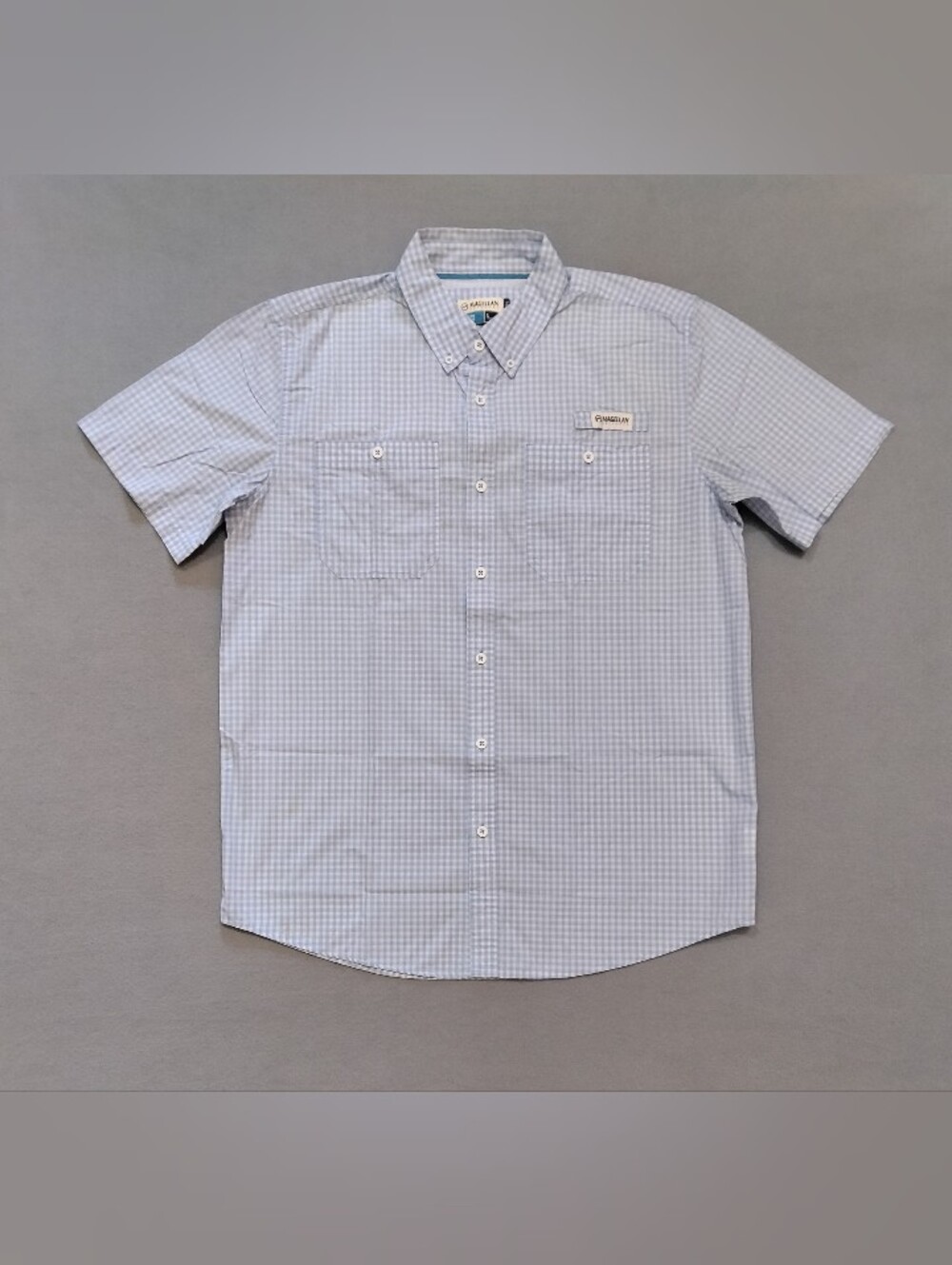 Magellan Outdoors Loose Fit S/S Button Up Fishing Shirt Men's Large Blue White